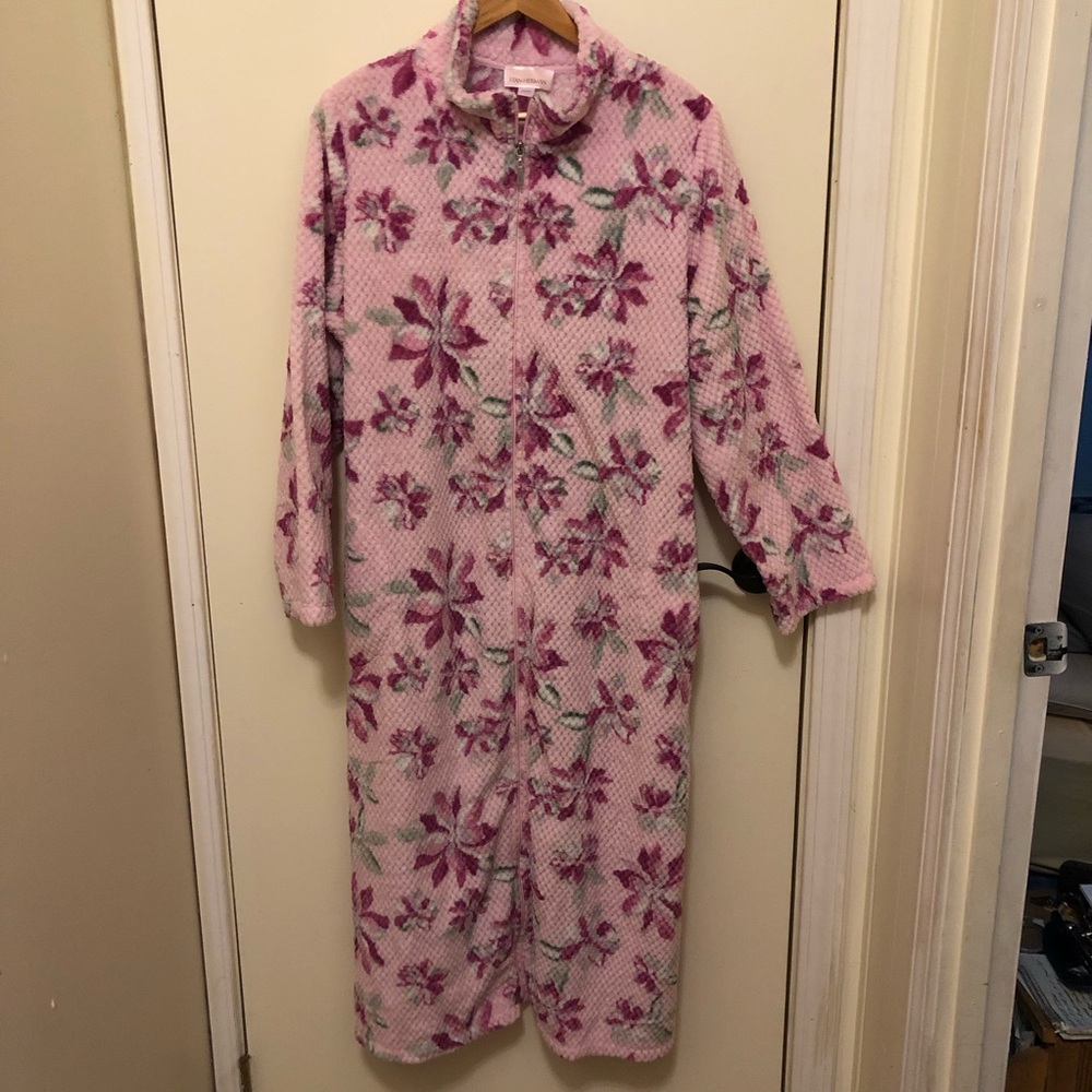 Floral Pink Women's Robe‎